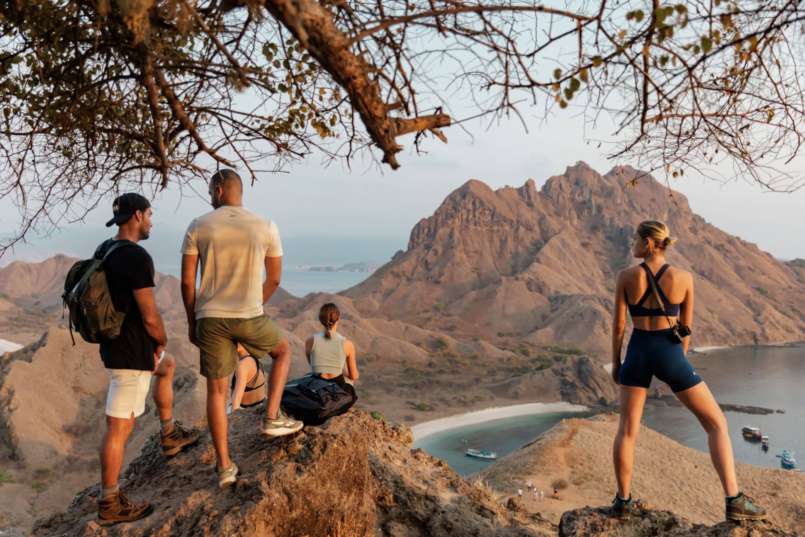 Hiking picture on top of a cliffside